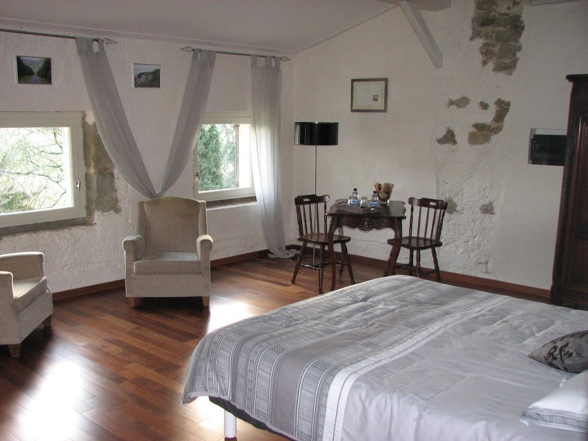 Chambres D'Hotes Domaine Saint-Joly Lasbordes Pokój zdjęcie