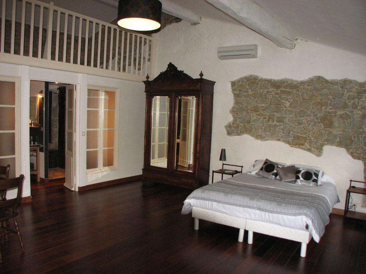Chambres D'Hotes Domaine Saint-Joly Lasbordes Pokój zdjęcie